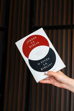 Cargar imagen en el visor de la galería, ¿Crees la Biblia o vives la Biblia? El camino hacia una vida auténtica Miguel Nuñez