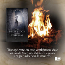 Load image into Gallery viewer, Un resplandor en las tinieblas