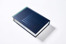 Cargar imagen en el visor de la galería, Biblia Cronológica de Estudio, NBLA, Interior a Cuatro Colores, Tapa Dura