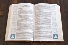 Cargar imagen en el visor de la galería, Biblia del pescador RVR60 Letra grande Caoba Símil piel