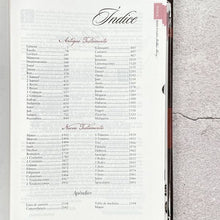 Cargar imagen en el visor de la galería, Biblia de Estudio Matthew Henry Tapa Dura con índice