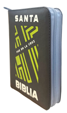 Cargar imagen en el visor de la galería, Biblia RVR60 Letra Grande 11 pts. – Lectura cómoda Color Gris Con Ayudas Digitales