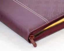 Cargar imagen en el visor de la galería, Biblia Reina Valera 1960 Letra gigante - Color Vinotinto (Sin Índice)