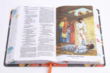 Load image into Gallery viewer, Biblia compacta Luz en mi camino NVI - Símil piel Cohetes