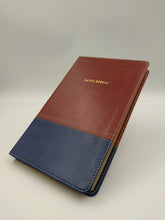 Cargar imagen en el visor de la galería, Biblia de las Américas Piel Italiana Café