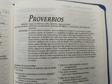 Cargar imagen en el visor de la galería, Biblia NTV Edición Agape Azul