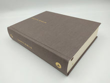 Load image into Gallery viewer, Biblia para notas Tapa Dura NBLA