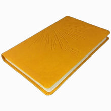 Cargar imagen en el visor de la galería, Biblia NTV edición agape sentipiel amarilla