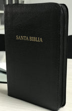 Cargar imagen en el visor de la galería, Biblia Compacta Letra Grande negra RVR60 con cierre