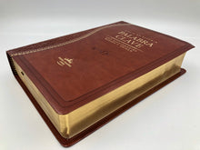 Cargar imagen en el visor de la galería, Biblia de estudio Palabra Clave RVR60-Marrón
