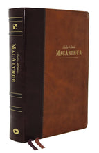 Load image into Gallery viewer, Biblia de Estudio MacArthur, Imitación piel Café, NBLA
