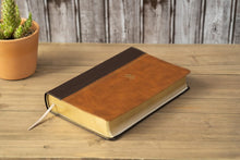 Cargar imagen en el visor de la galería, Biblia RVR1960/Tematica De Estudio/Marron Oscuro/Piel Fabricada
