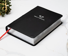 Cargar imagen en el visor de la galería, RVR60 Biblia del Ministro Letra Grande Edición Ampliada Imitación Piel - Negro
