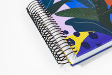 Load image into Gallery viewer, Biblia para ilustrar RVR60- Floral Símil Piel
