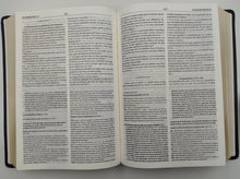 Cargar imagen en el visor de la galería, Biblia de estudio Herencia Reformada - Piel genuina (negra)
