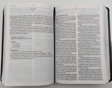 Cargar imagen en el visor de la galería, Santa Biblia Letra Grande Tamaño Manual Piel (RVR60)
