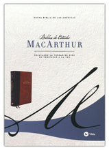 Load image into Gallery viewer, Biblia de Estudio MacArthur, Imitación piel Café, NBLA
