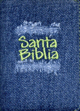 Cargar imagen en el visor de la galería, Biblia Jean Acolchada Desgaste Verde | Biblias para jóvenes | Sociedad Bíblica Colombiana
