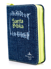 Cargar imagen en el visor de la galería, Biblia Jean Acolchada Desgaste Verde
