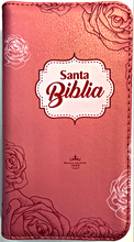 Cargar imagen en el visor de la galería, Biblia tipo chequera rosada | Biblias en Colombia | Sociedades Bíblicas Unidas 
