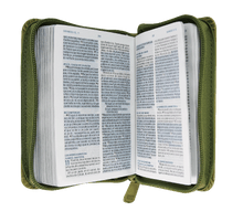 Load image into Gallery viewer, Biblia Minibolsillo Flexible Verde con cierre RVR60
